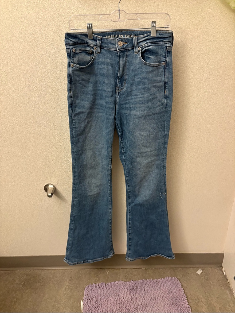 American Eagle Outfitters Medium Blue Flared Jeans - Women's